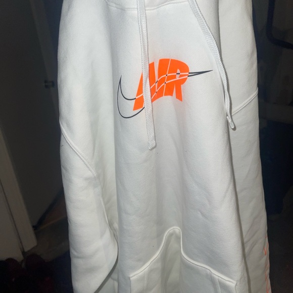 Hi Everyone!! Wondering if I should Sell on Poshmark!! What Do You Think?? - Picture 13 of 16